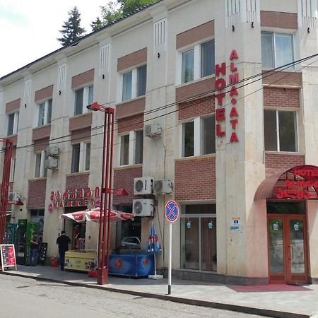 Отель Алма-Ата Боржоми Экстерьер фото